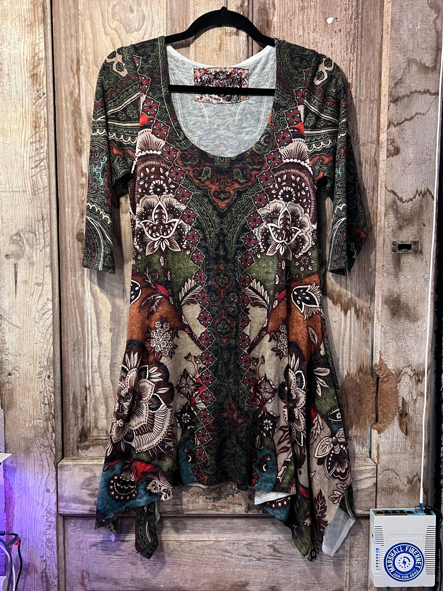 Y2K AMMA Flowy Patterned Top