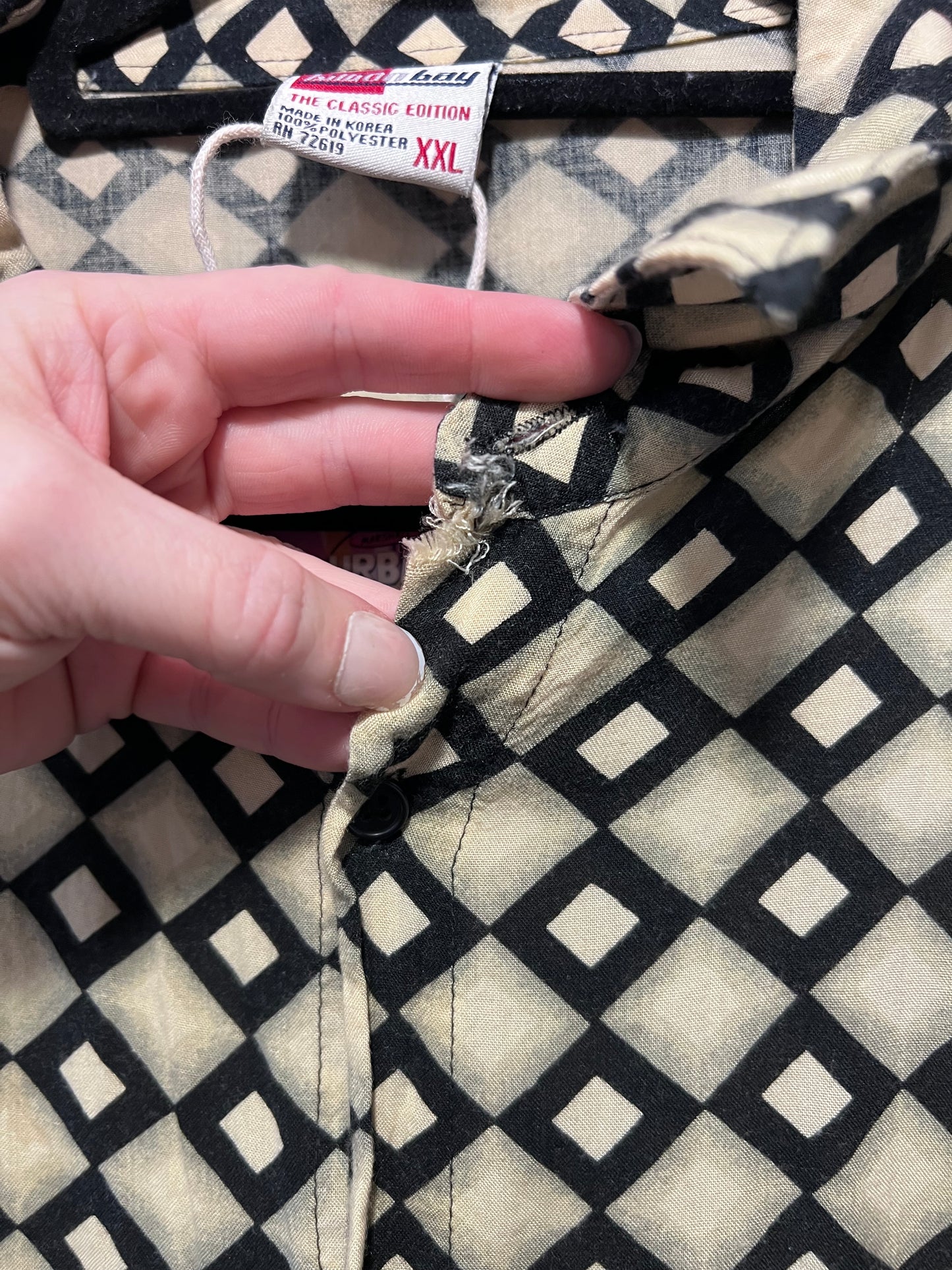 VTG Billion Bay Patterned Button Up Shirt