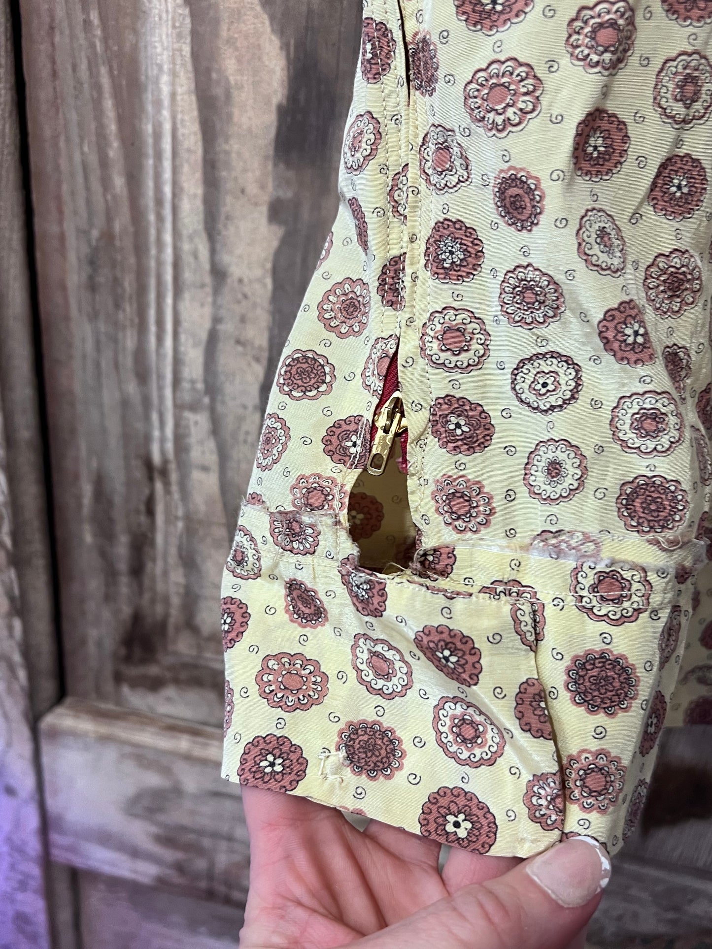 REVAMP YELLOW + BRWN Patterned Short Sleeve Top
