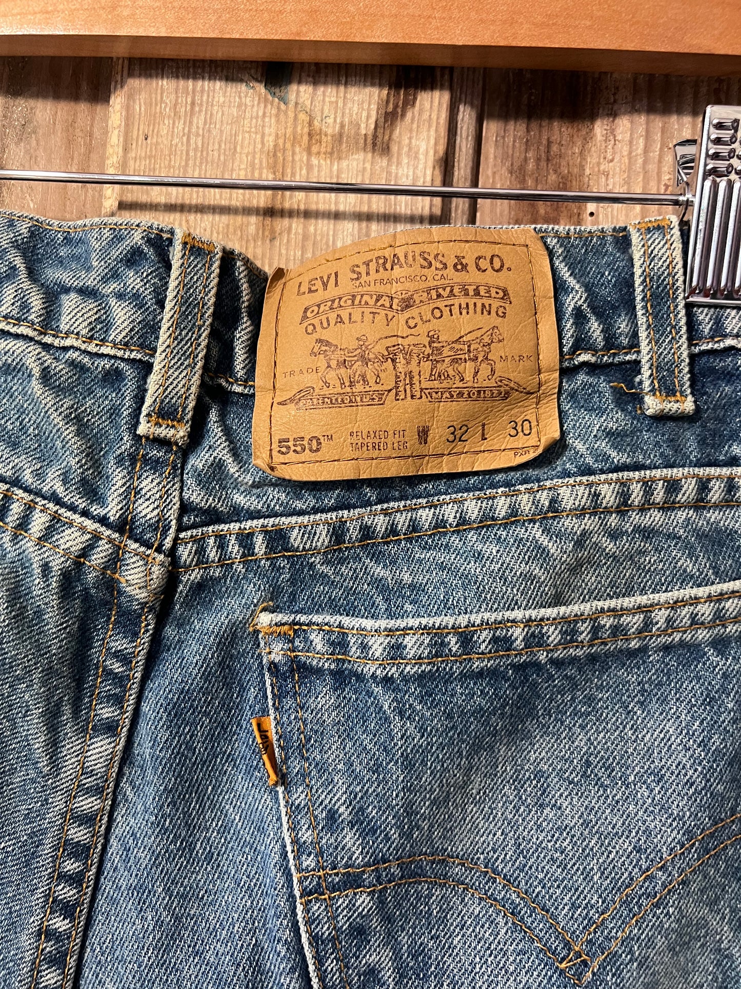 90's Levi's 550 Medium Wash Jeans
