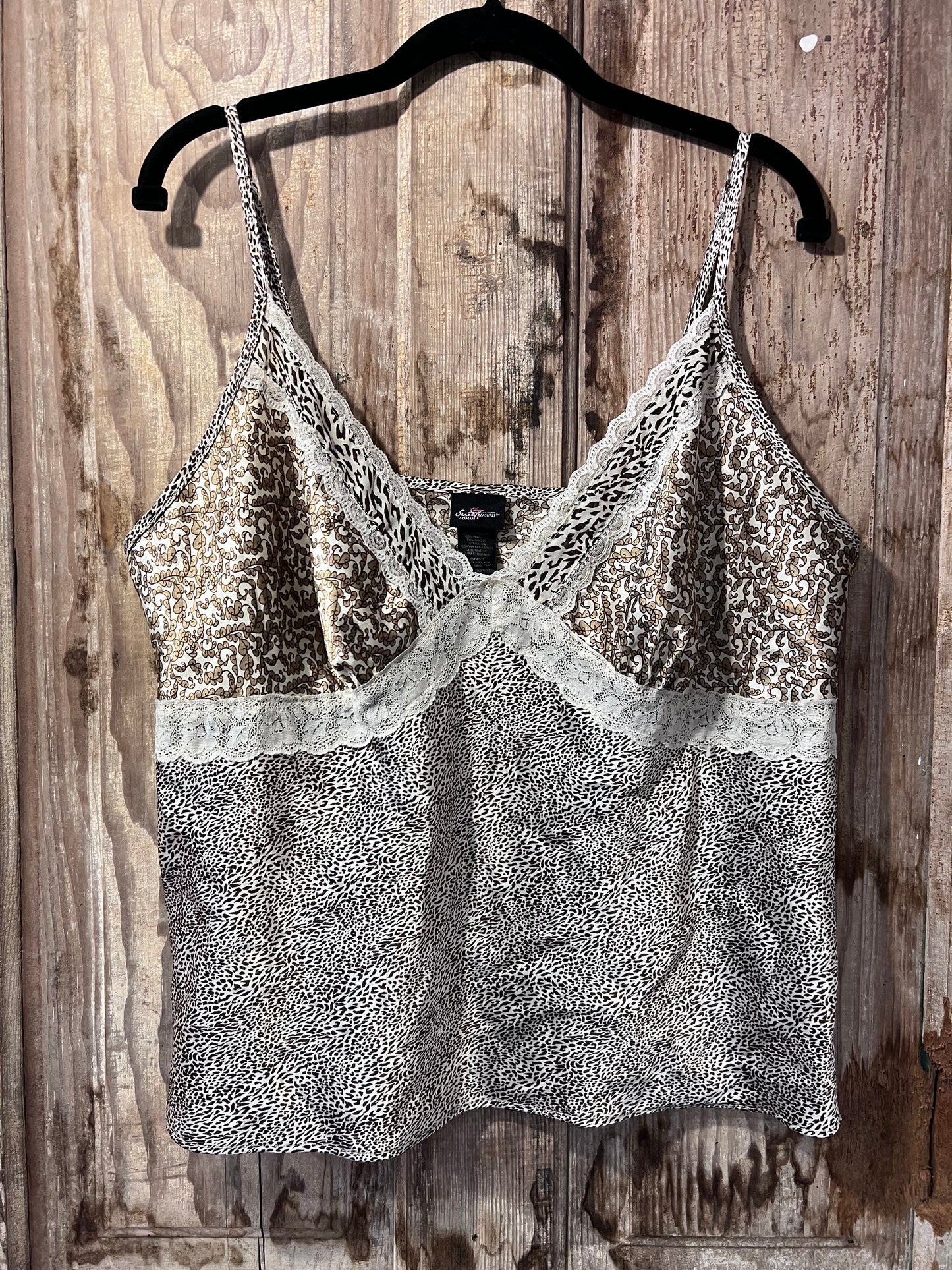 Y2K Secret Treasures Patterned Lace Tank Top