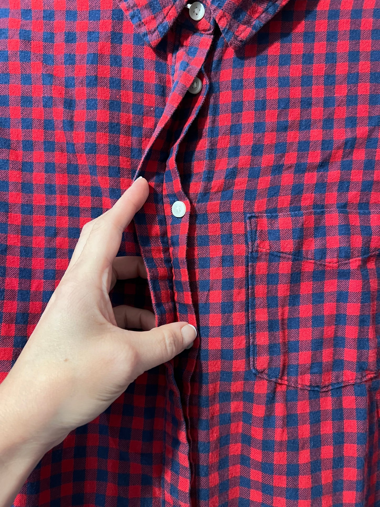 H&M Black & Red Plaid Button Up Shirt