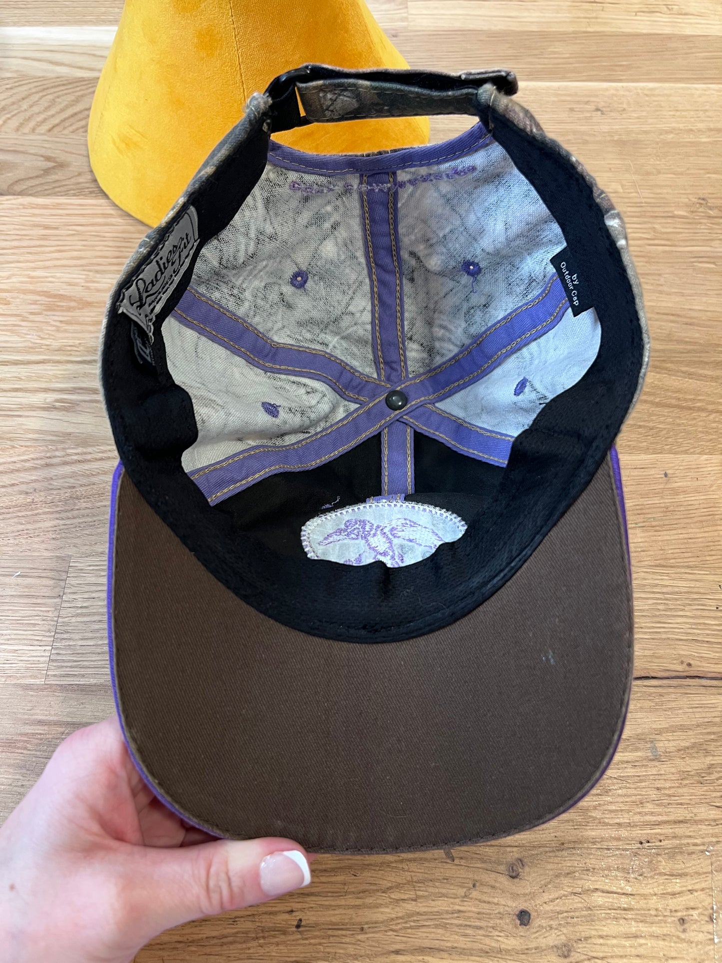 Real Tree Camo Embroidered Bird Patch Hat (Modern)