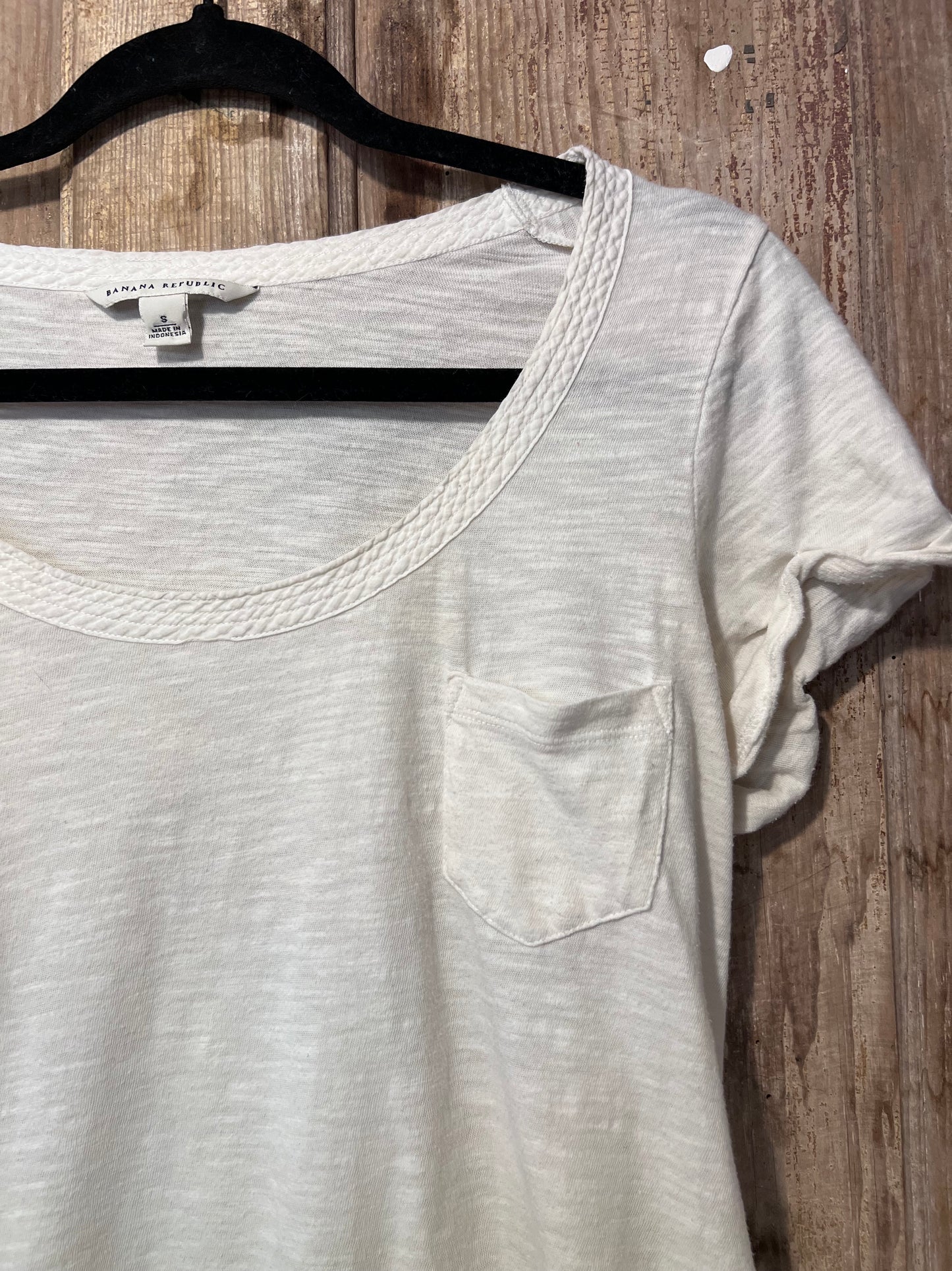 Y2K Banana Republic White Short Sleeve Pocket Shirt