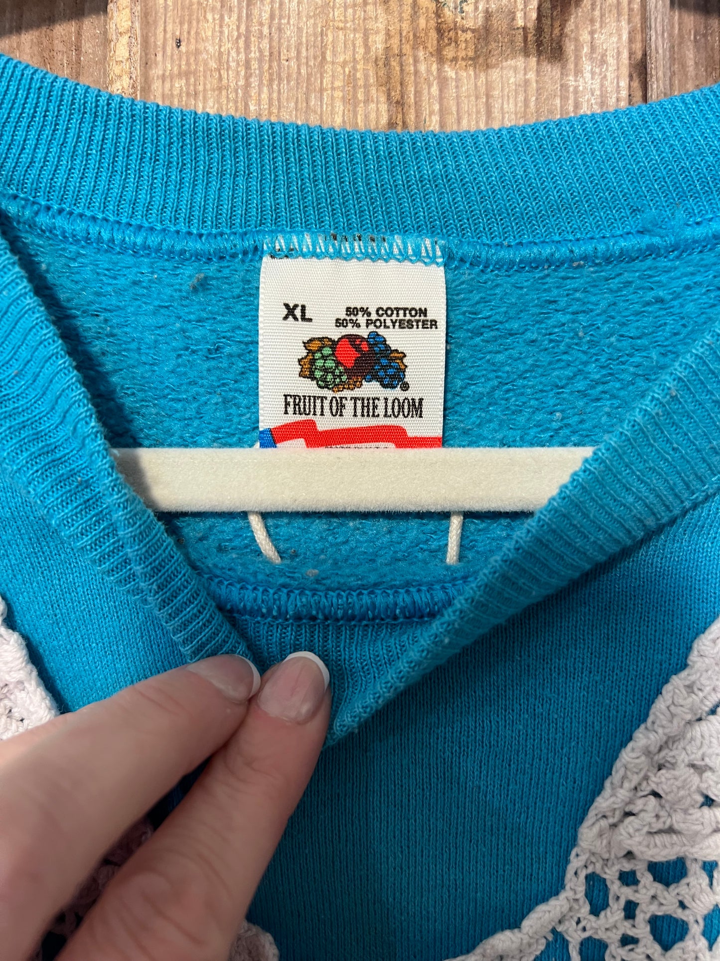 80's/90's Crochet Front + Flowers Design Granny Crewneck