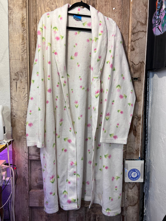 Y2K Seven Apparel White Floral Fleece Robe