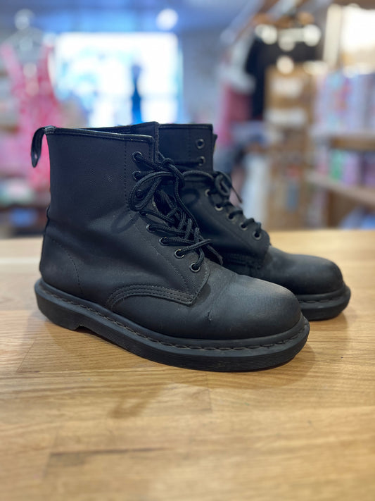 90's/Y2K Doc Marten Black on Black Combat Boots