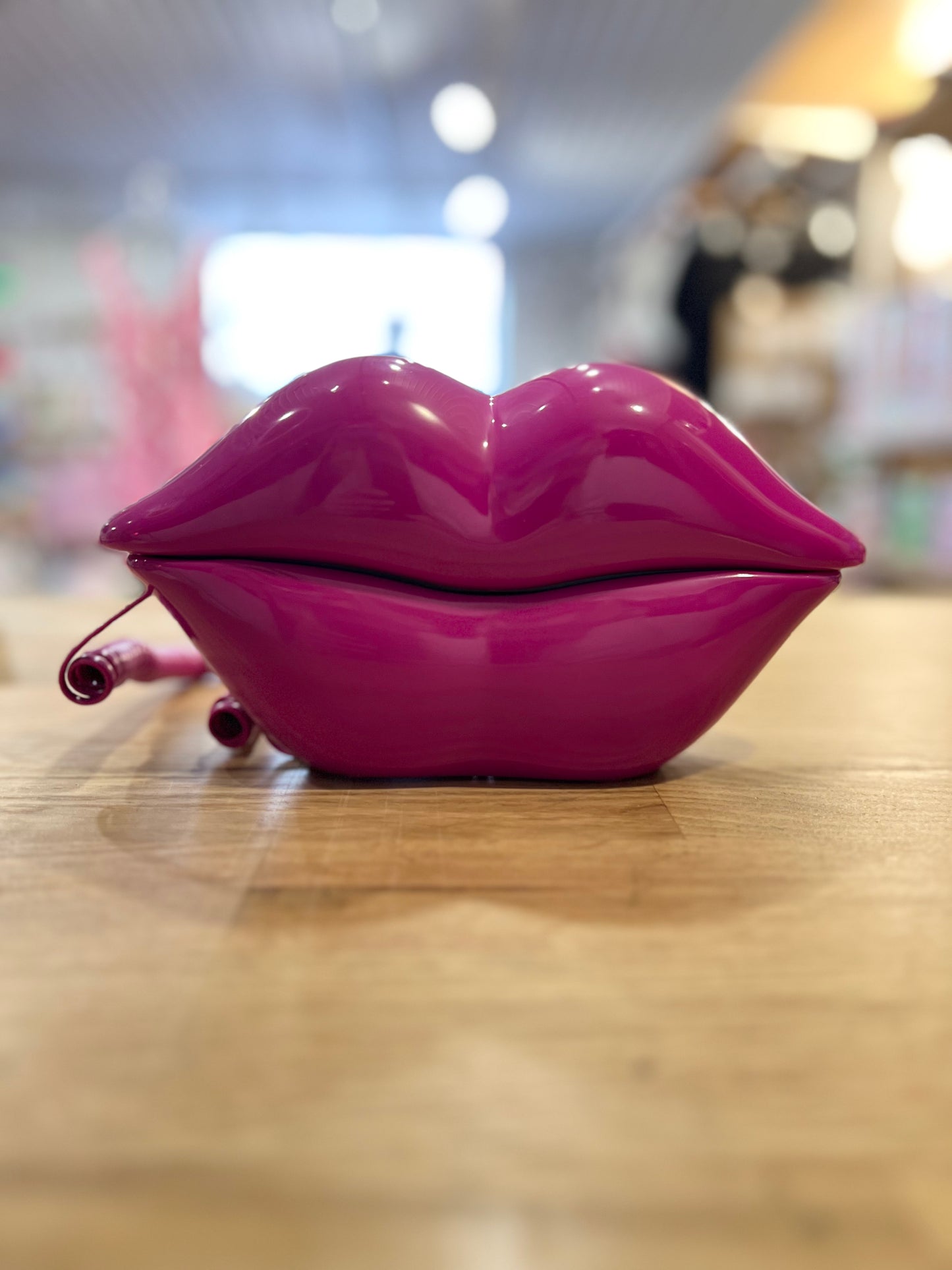 Retro Lips Phone