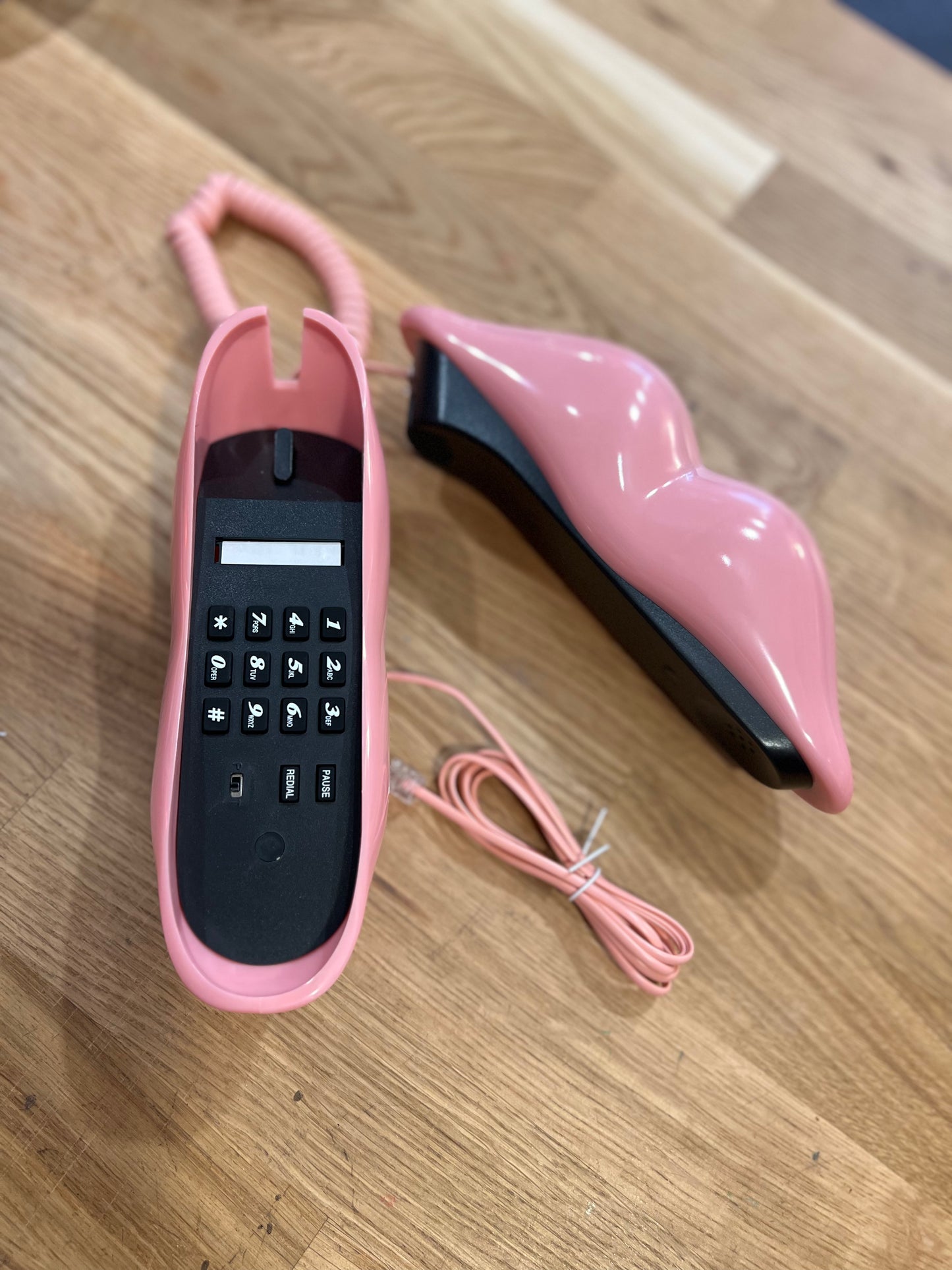 Retro Lips Phone