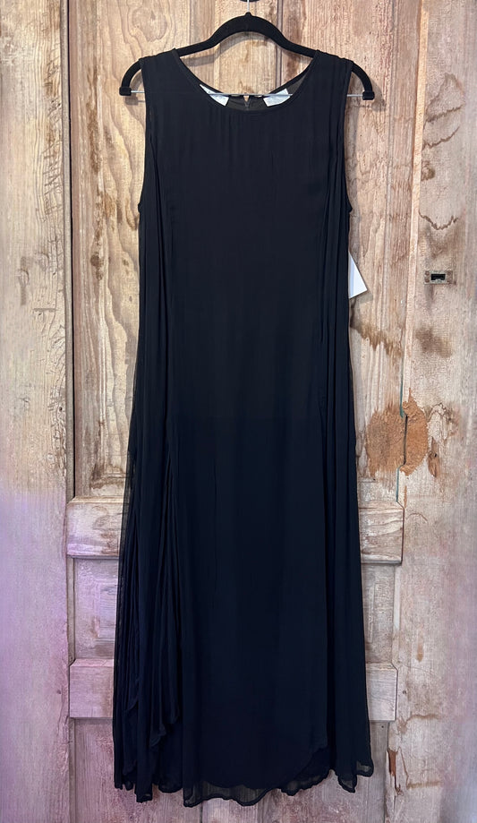 REVAMP Black Sleeveless Flowy Dress