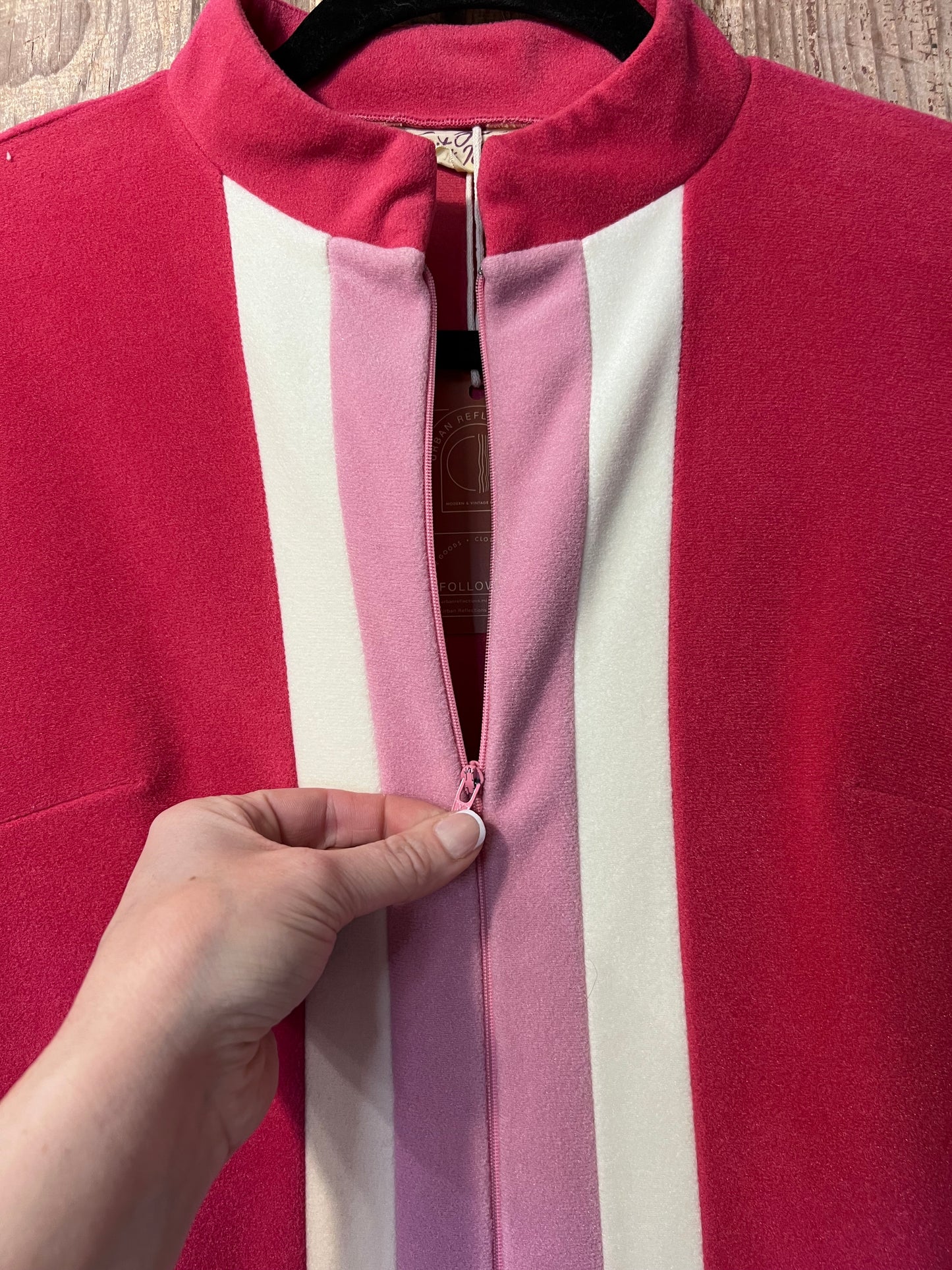 70's Vanity Fair 3 Tone Pink & White Front Zip Robe