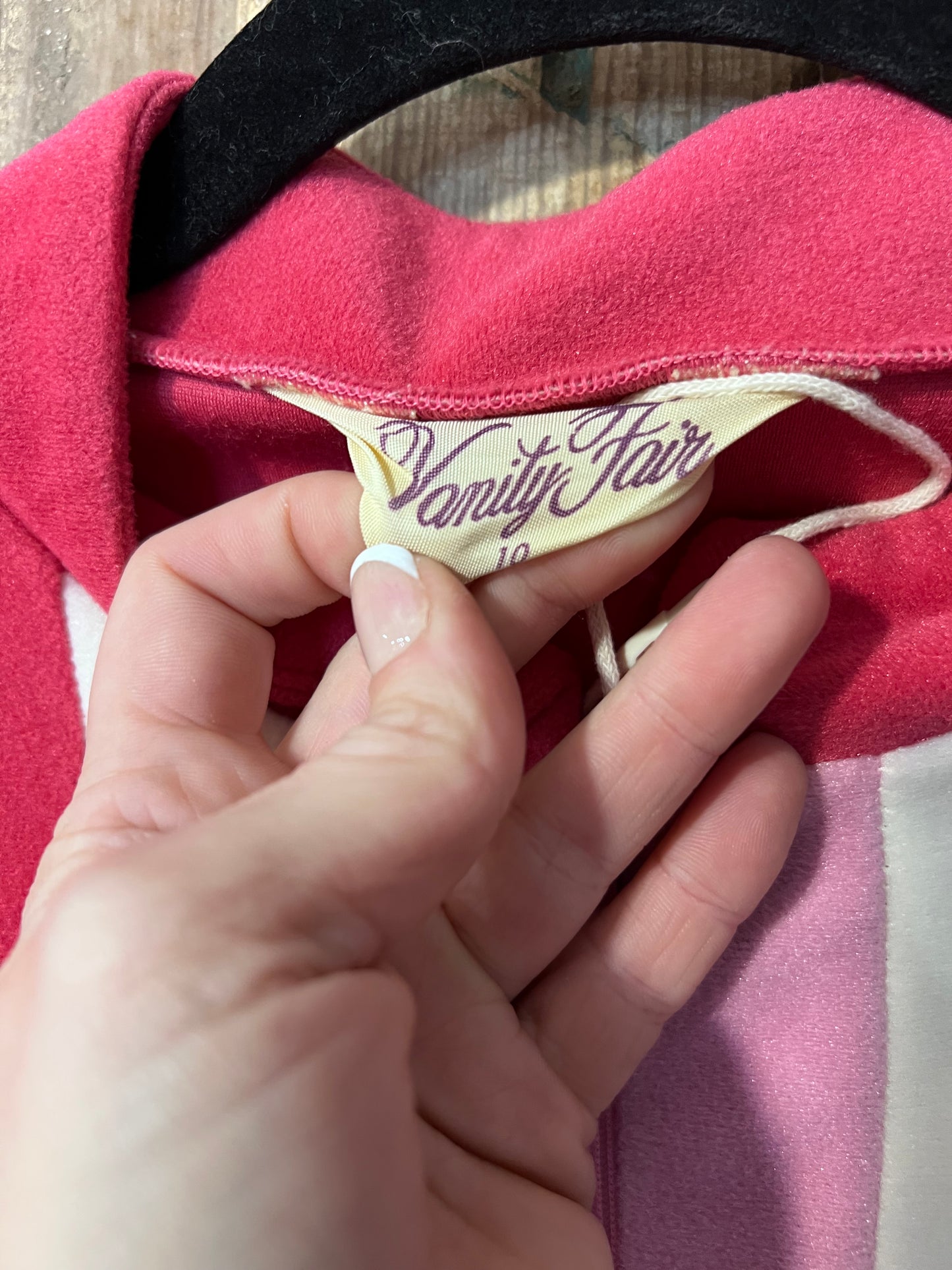 70's Vanity Fair 3 Tone Pink & White Front Zip Robe