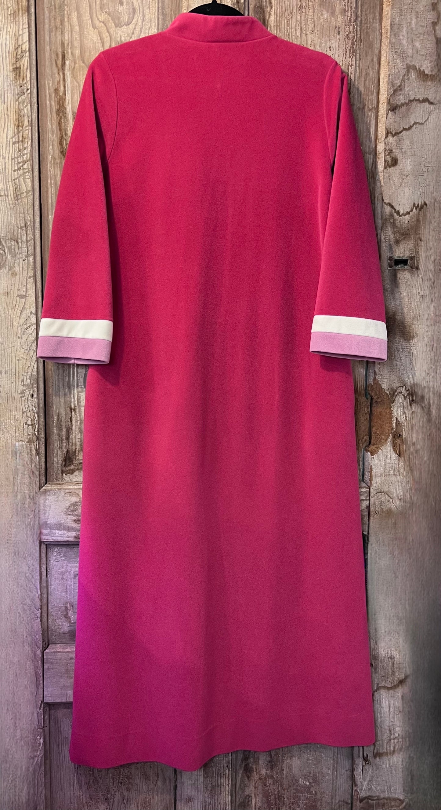 70's Vanity Fair 3 Tone Pink & White Front Zip Robe