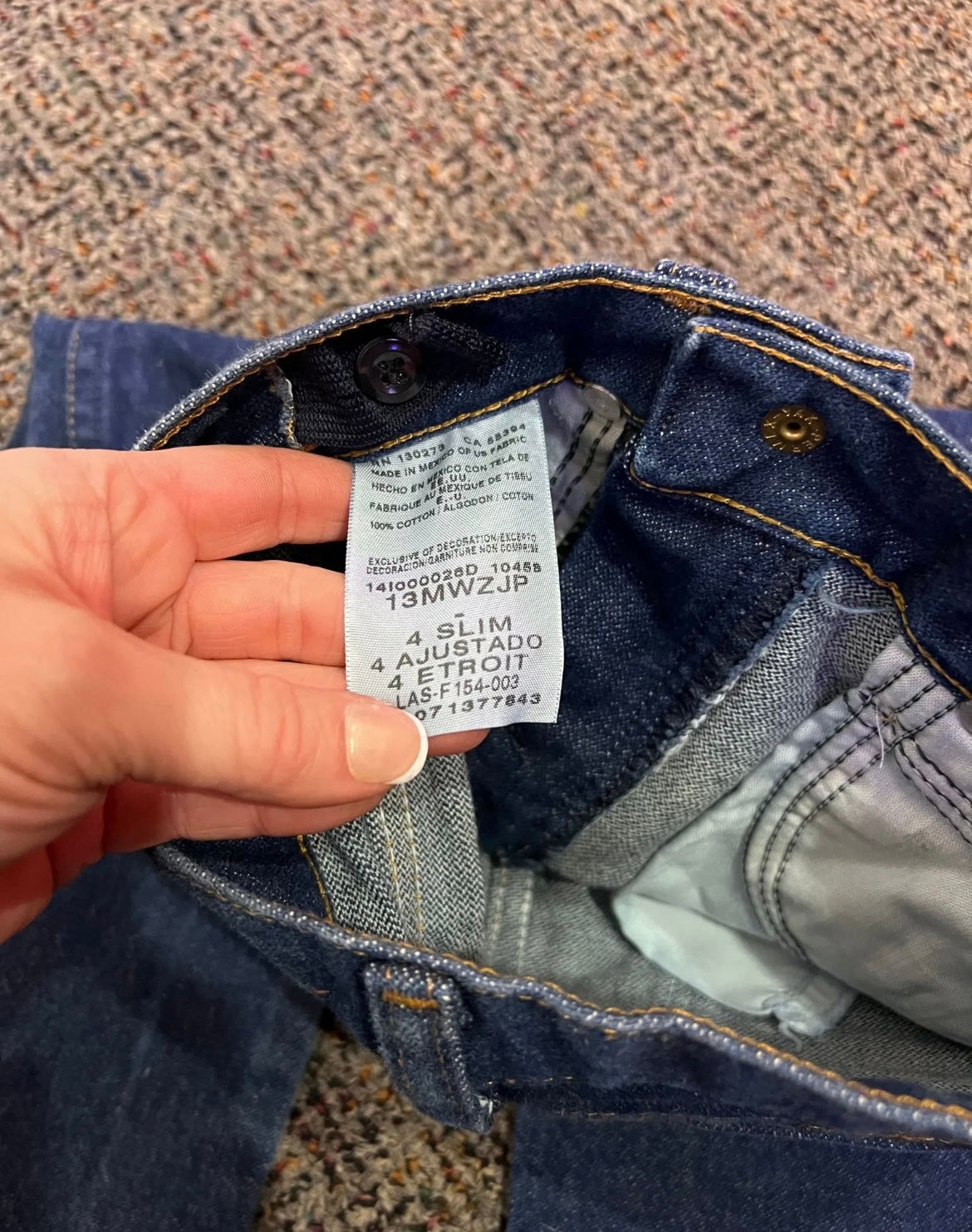 [URL] 90's Wrangler Dark Wash Jeans