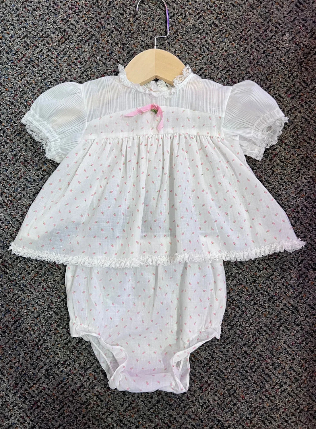 [URL] 90's White + Pink Rose 2 Piece Set