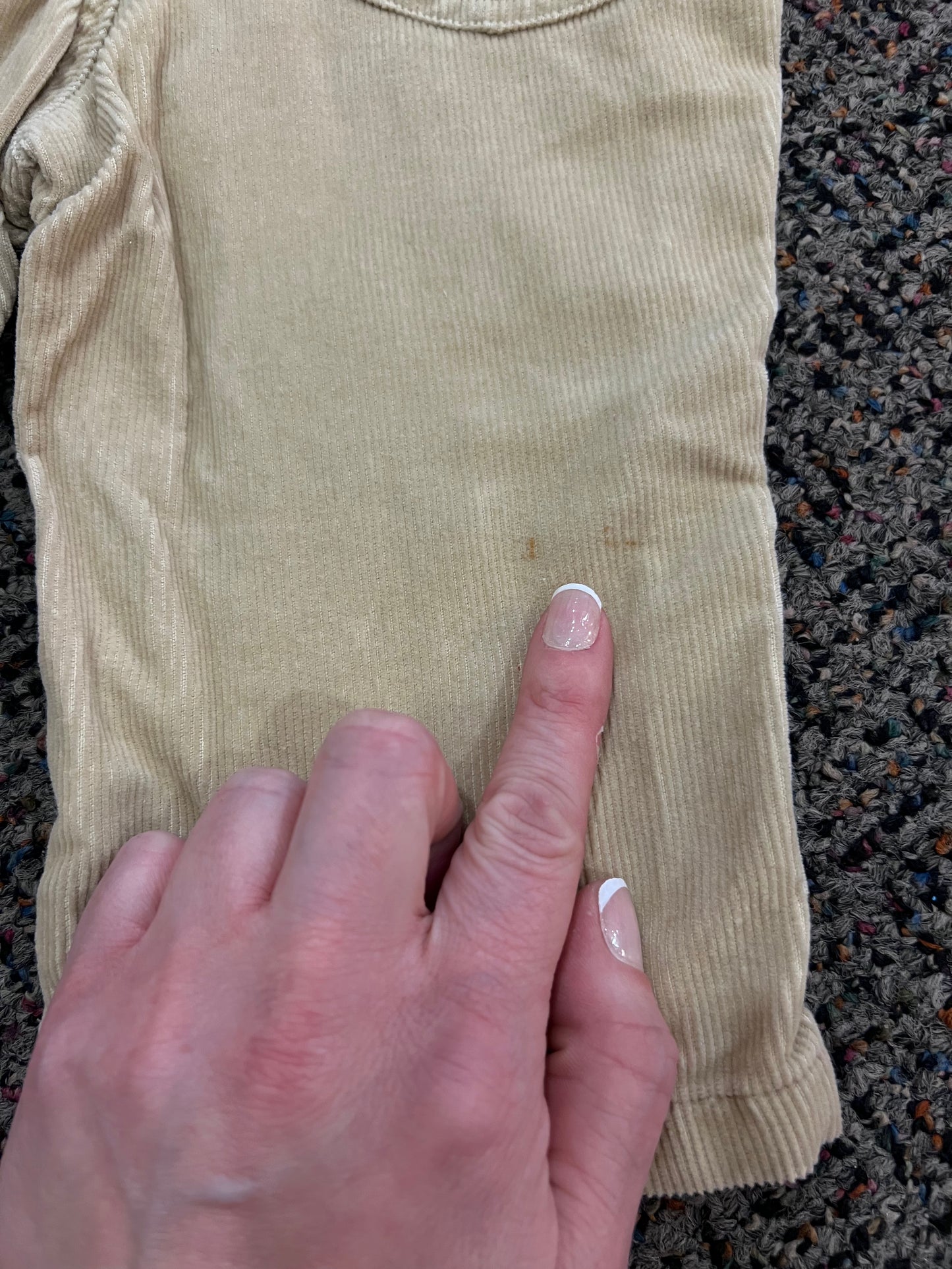 [URL] 90's Carter's Beige Corduroy Flower Overalls