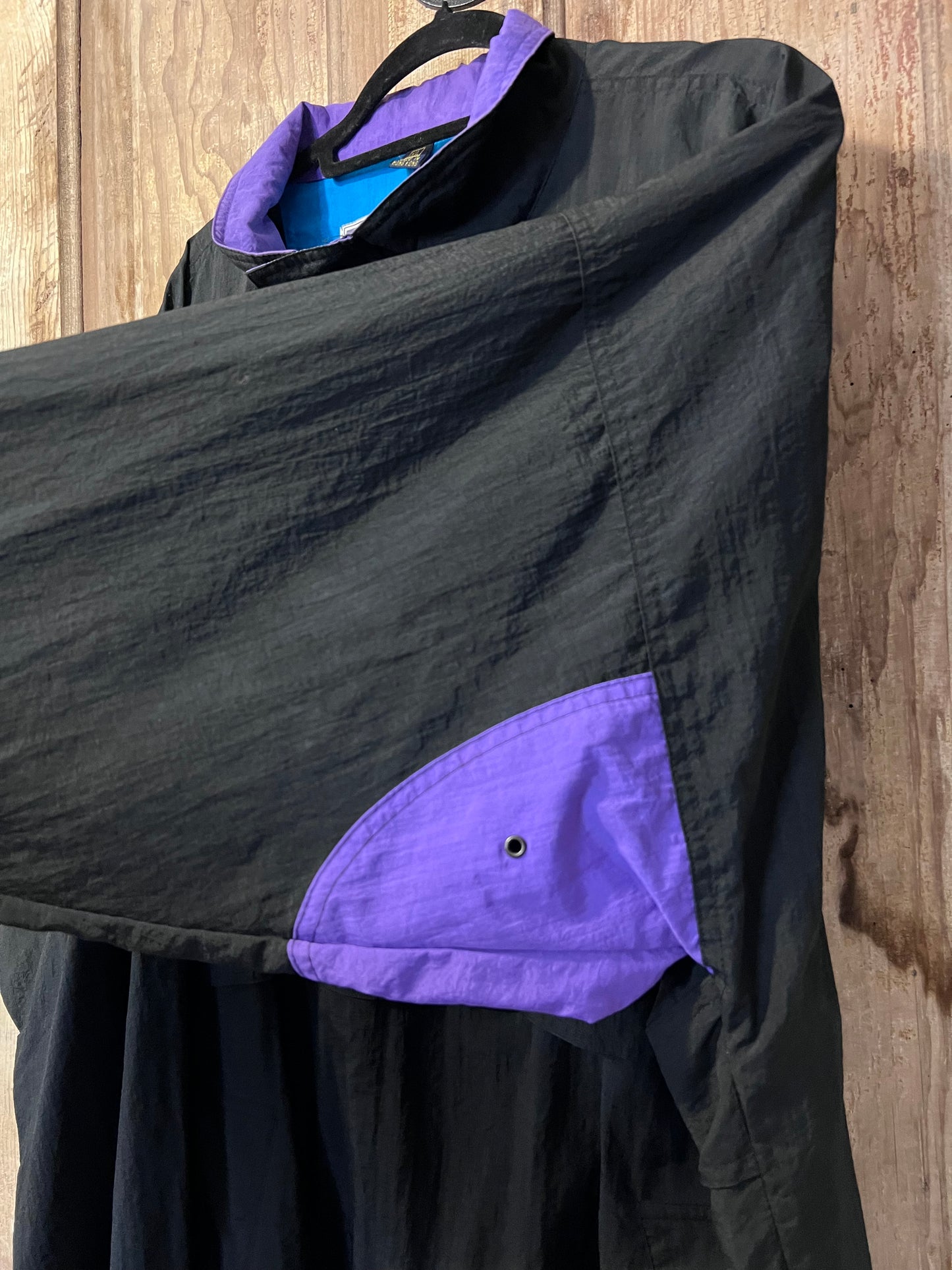90's BLK Maui Embroidered Wind Breaker Jacket