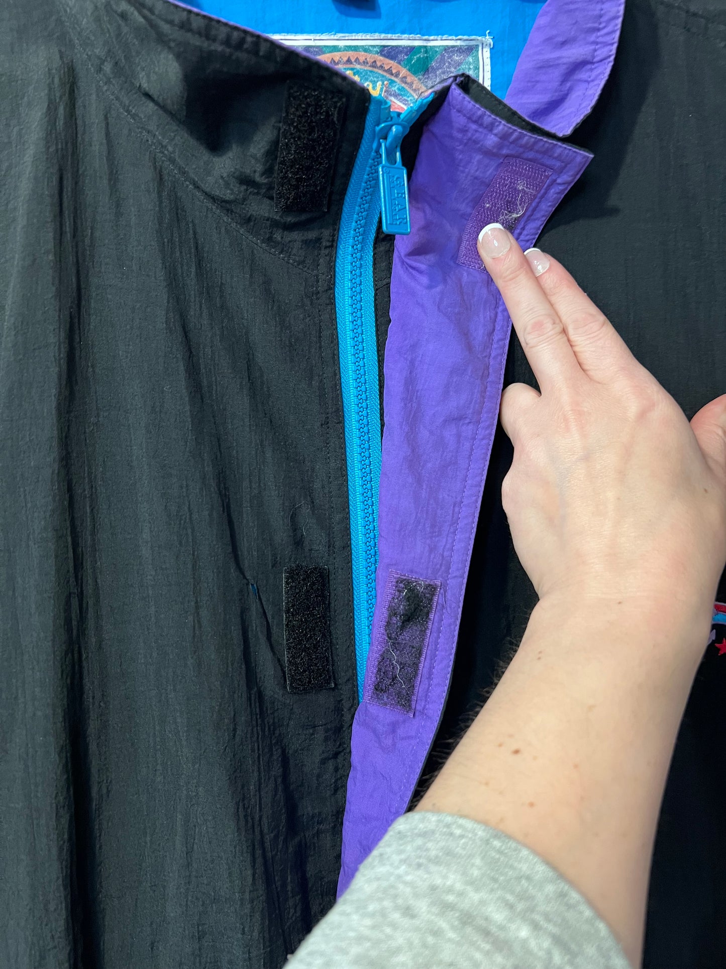 90's BLK Maui Embroidered Wind Breaker Jacket