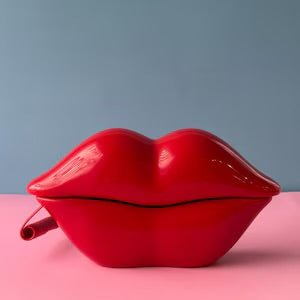 Retro Lips Phone