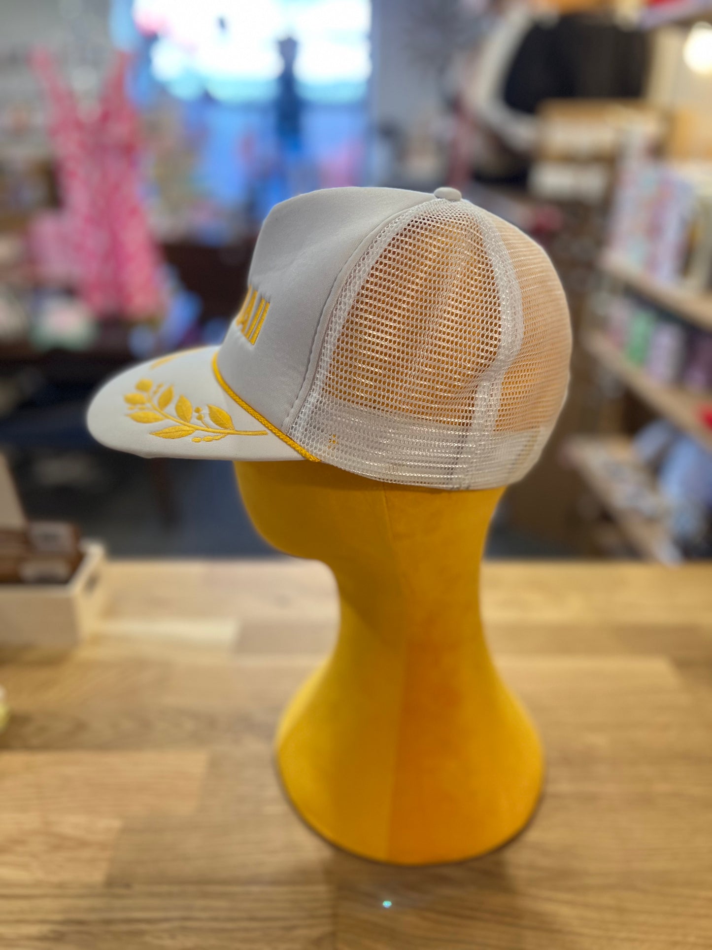 80's/90's White + Yellow Embroidered Hawaii Hat