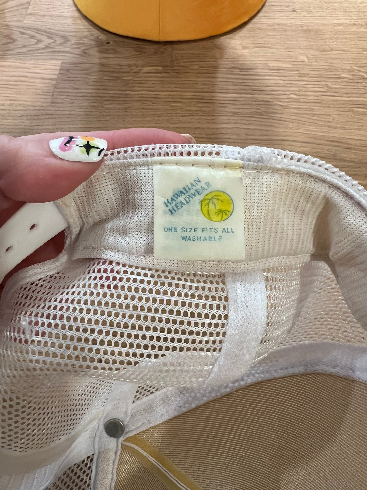 80's/90's White + Yellow Embroidered Hawaii Hat