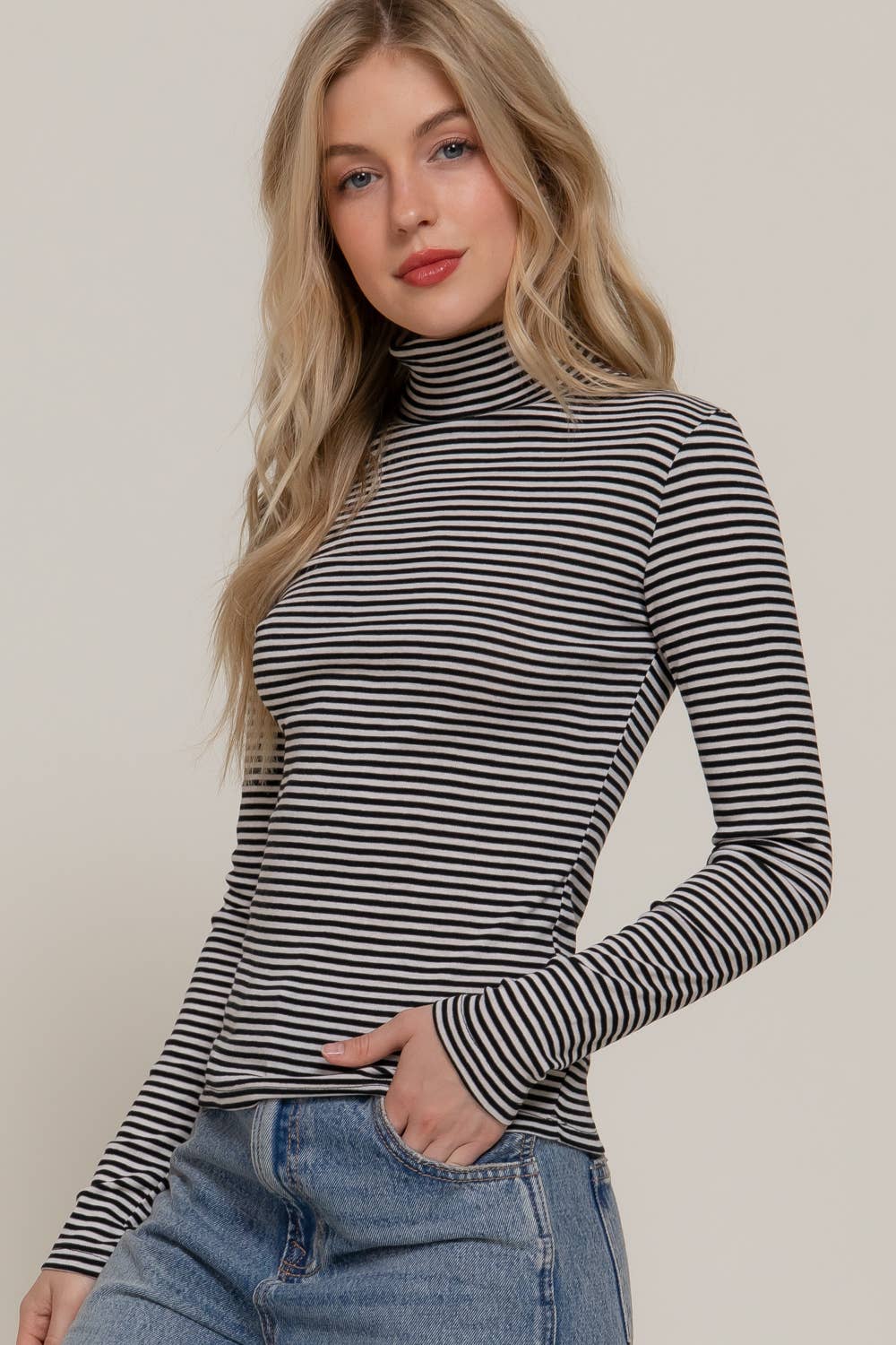 Turtle Neck Stripe Top