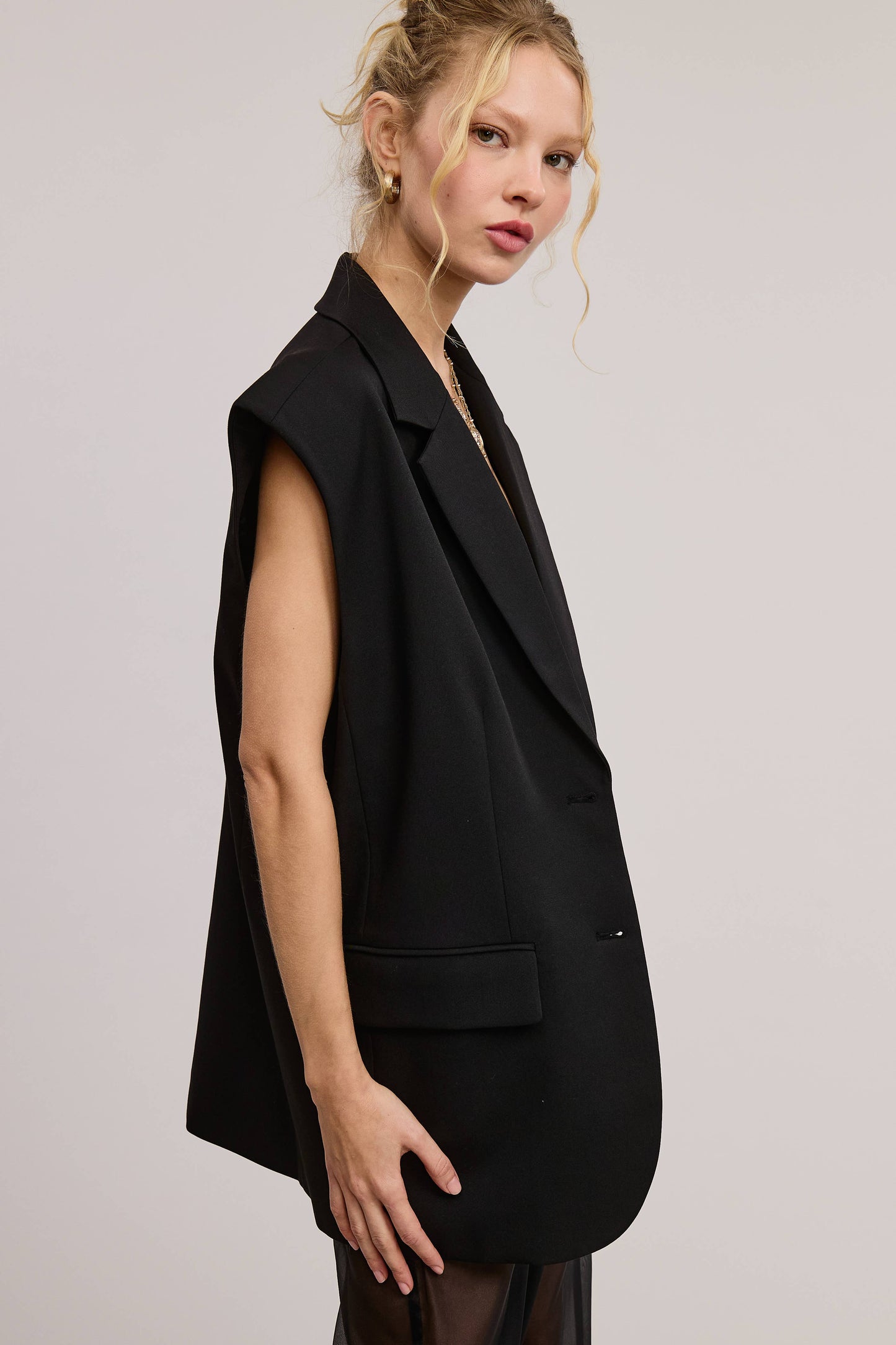 OVERSIZED BLAZER VEST