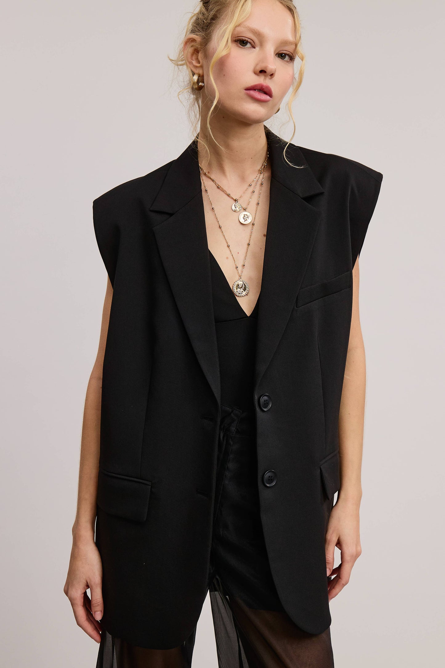 OVERSIZED BLAZER VEST