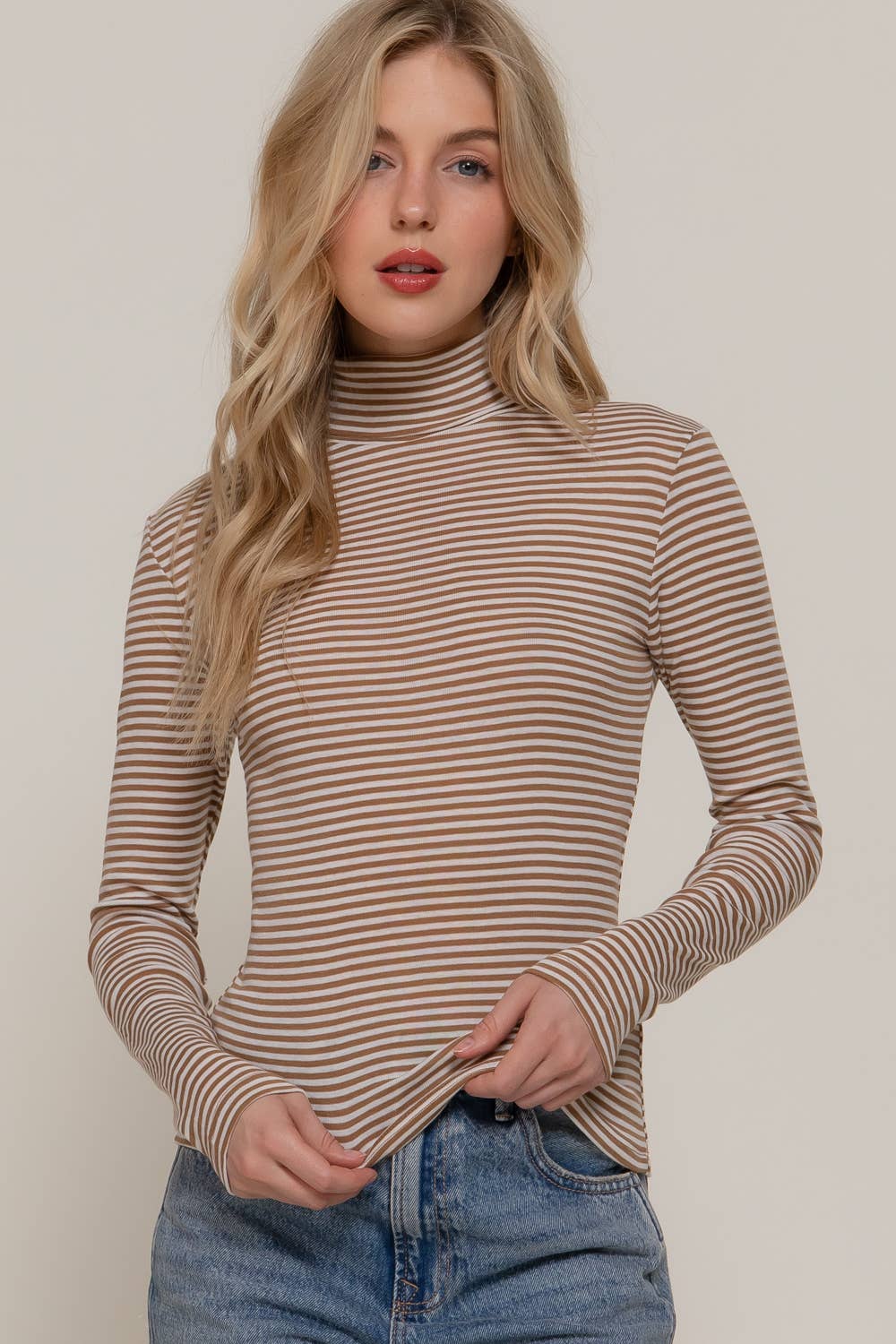 Turtle Neck Stripe Top