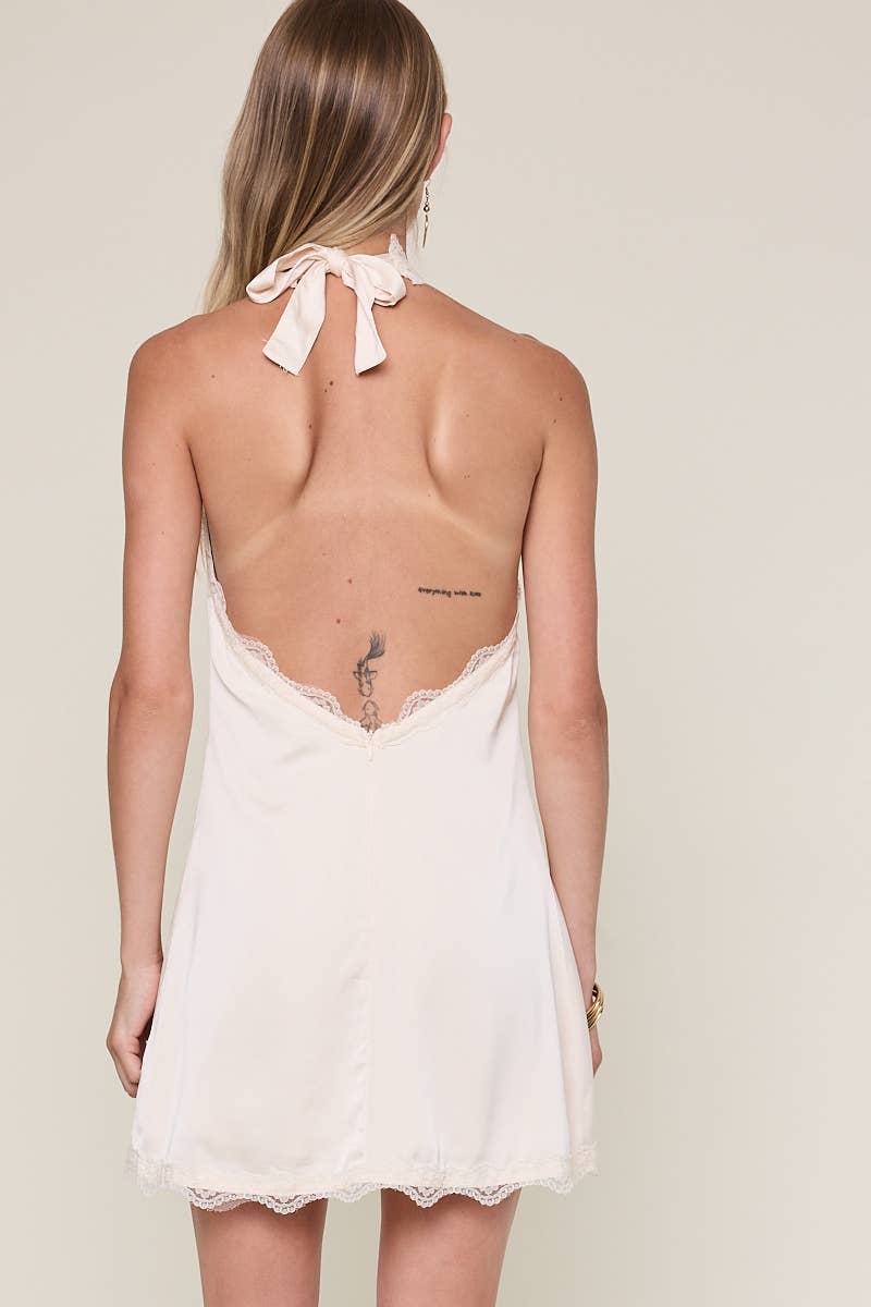 SCALLOP LACE SHINY MINI DRESS