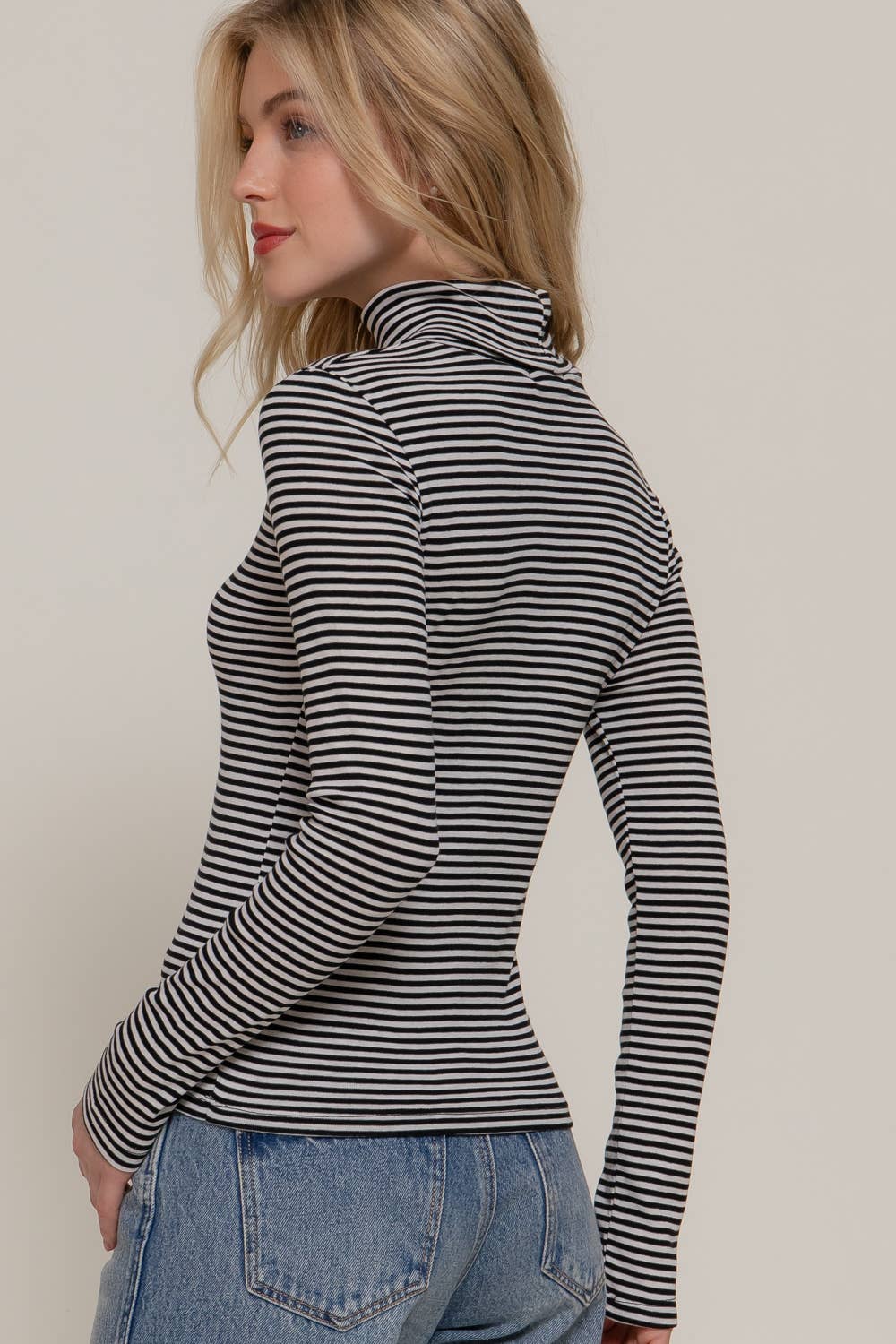 Turtle Neck Stripe Top